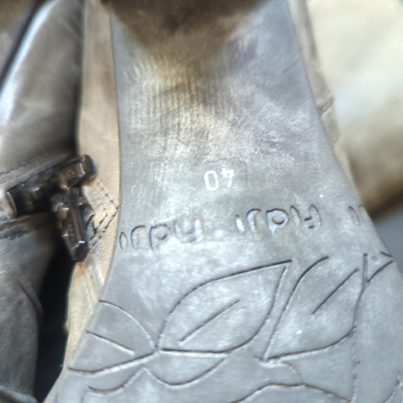 FIDJI Womens Gray Soft Leather Ruched Zip Ankle Bootie Boot 40 US 9.5 Bootie - Picture 8 of 10